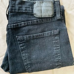 Levi’s S37 Slim in Black
